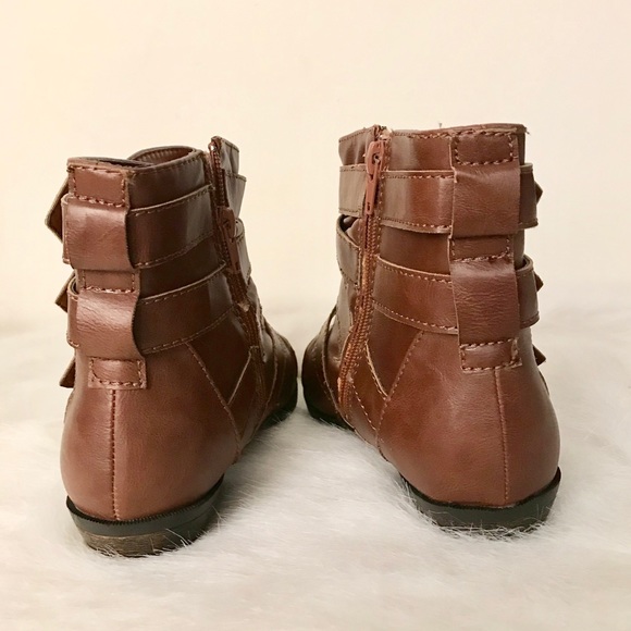 Sold-😢💔👉🏼Madden Girl Ecker booties - Picture 4 of 6